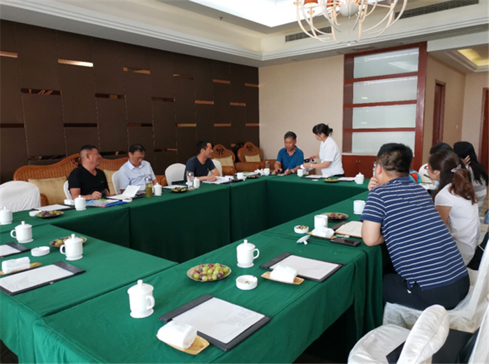 9月3日,中農富通調研組兵分兩路對南京高淳區武家嘴現代農業產業示范園區和棲霞區龍潭現代農業產業示范園區的調研工作。(圖1) 9月3日,中農富通調研組兵分兩路對南京高淳區武家嘴現代農業產業示范園區和棲霞區龍潭現代農業產業示范園區的調研工作。(圖1)