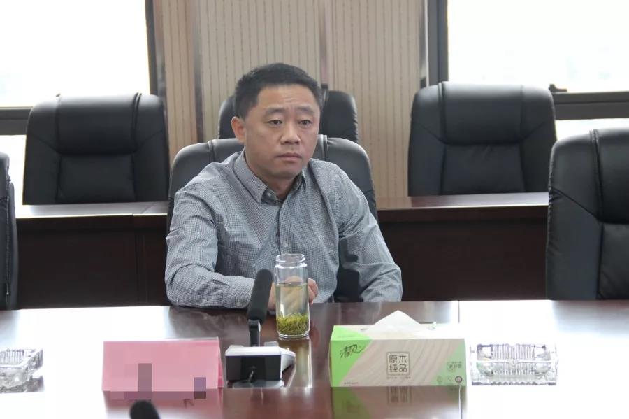 1-2110151I433K9.jpg 1-2110151I433K9.jpg